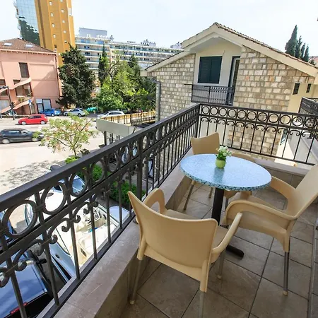 Lucic Guest house Budva